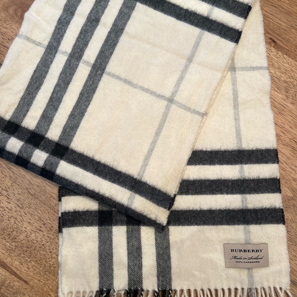 Burberry scarf